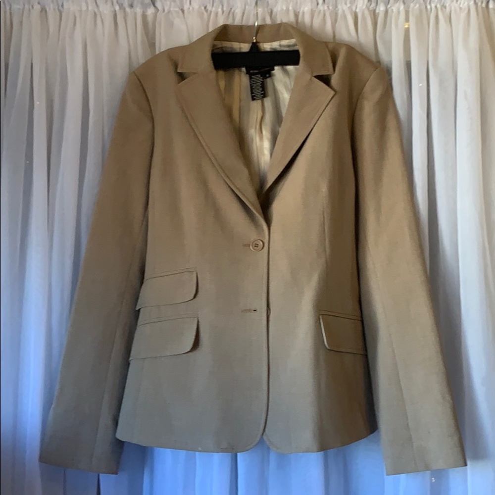 **SOLD** BCBG MAXAZRIA KHAKI BLAZER - Sz. 6